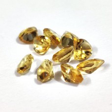 Light Citrine 6x4mm pear facet 0.40 cts